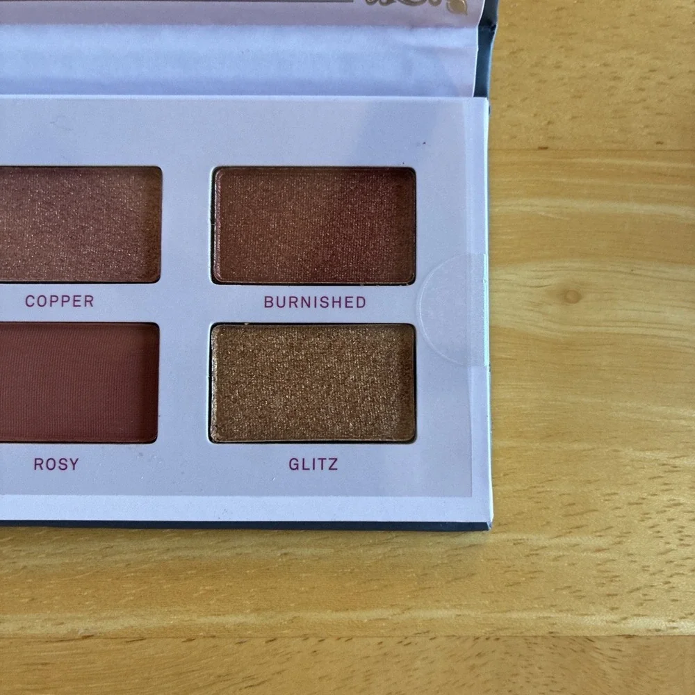 Laura Geller Gold & Glamorous Eyeshadow Palette New